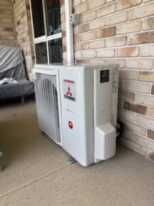 Split system air conditioner installation by licensed electrician, Brisbane Northside